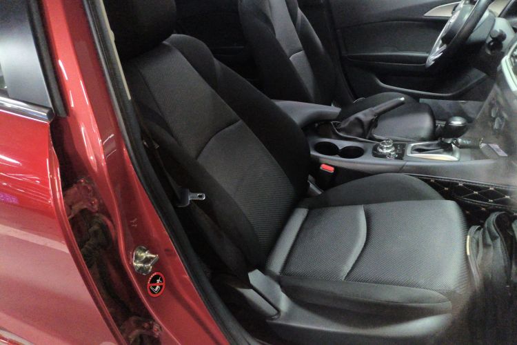 马自达3 昂克赛拉 2019款 云控版 两厢 1.5L 自动舒适型 国VI局部细节41