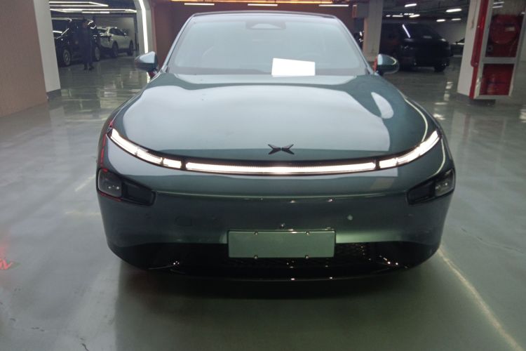 小鹏P7 2023款 P7i 702 Pro车身外观6001