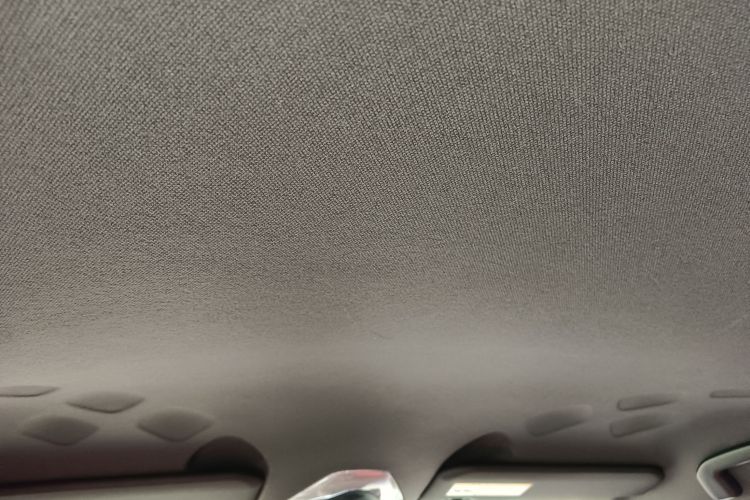 丰田C-HR 2018款 2.0L 酷越领先版 国V中控内饰22