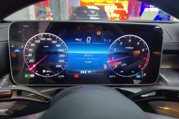 奔驰C级 2023款 C 260 L 运动版局部细节14