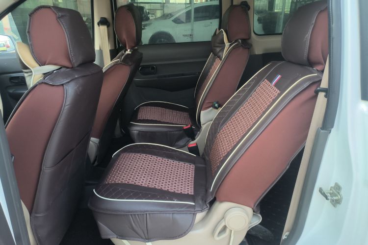 五菱汽车 五菱宏光 2018款 1.5L 经典款S标准型中控内饰21