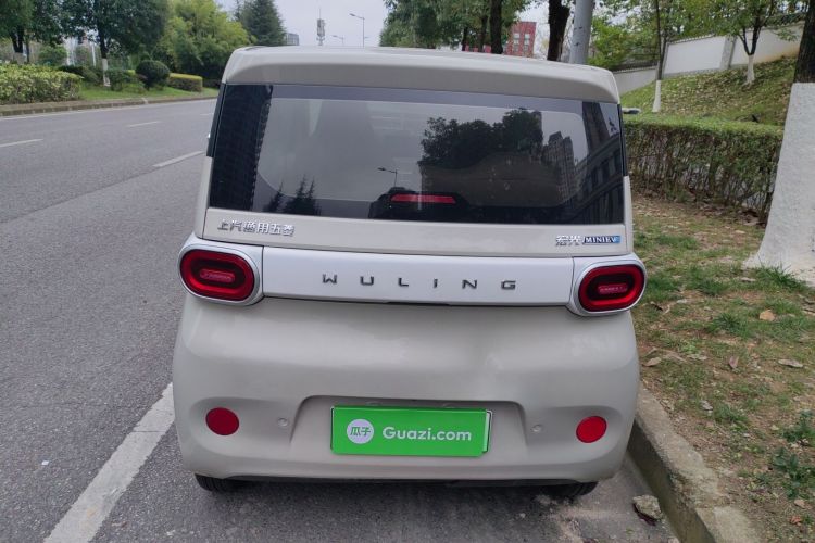 五菱汽车 宏光MINIEV 2024款 第三代 215km 青春版车身外观6004