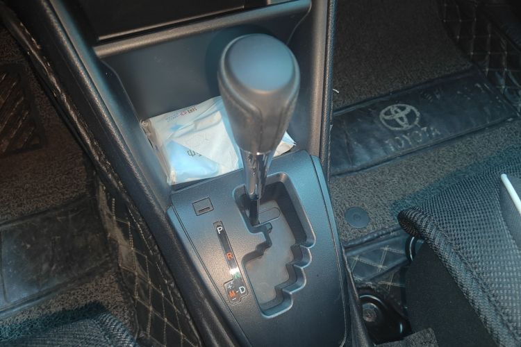 丰田 威驰FS 2021款 1.5L CVT锋驰版中控内饰18