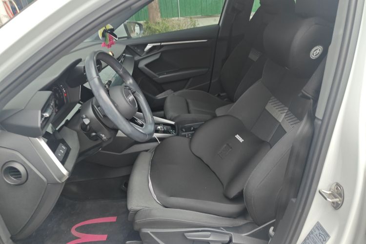 奥迪A3 2021款 Sportback 35 TFSI 进取致雅型中控内饰19