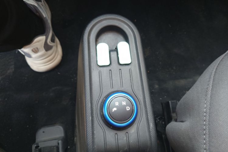 五菱汽车 宏光MINIEV 2022款 自在款 磷酸铁锂中控内饰18