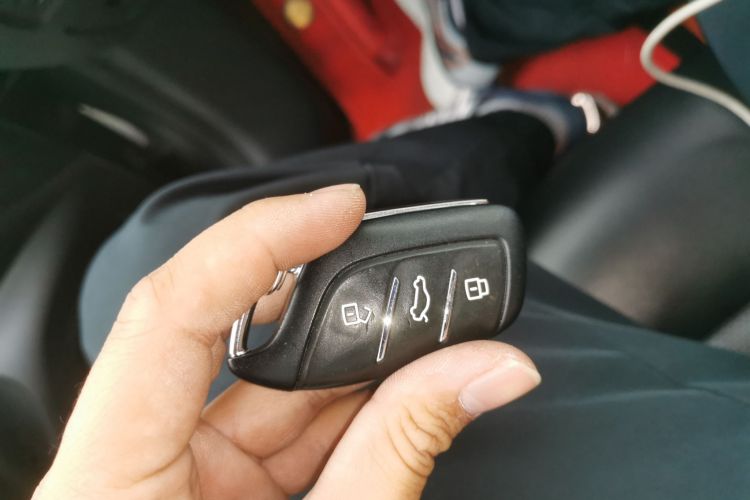 荣威i6 MAX 2020款 300TGI 自动爽酷版中控内饰11