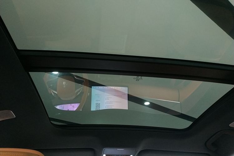 比亚迪 汉L 2025款 DM-p 四驱激光雷达旗舰型中控内饰22