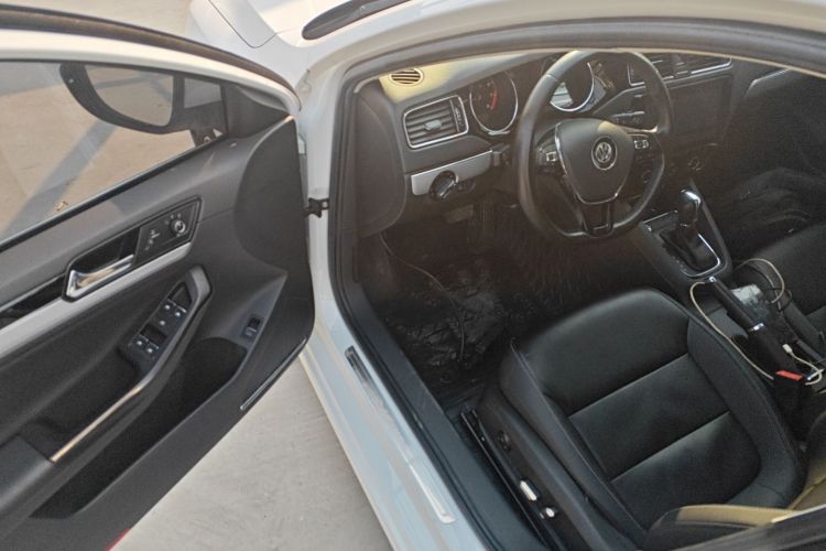 大众 速腾 2018款 1.6L 自动舒适型中控内饰20