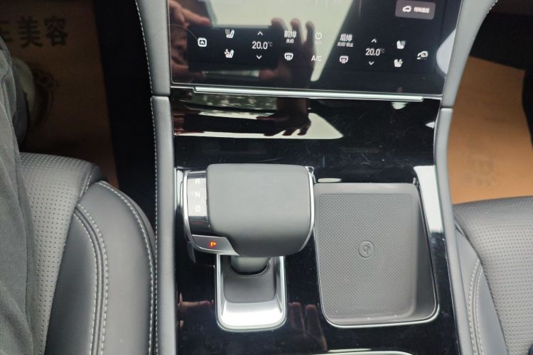 理想汽车 理想ONE 2021款 增程6座版中控内饰18