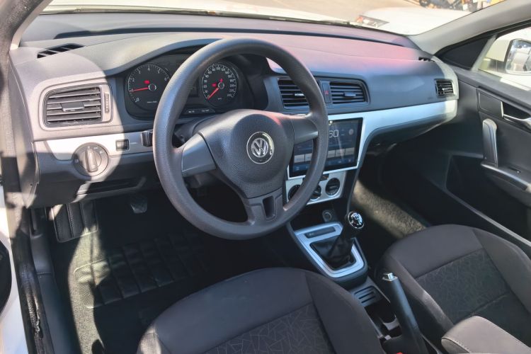 大众 朗逸 2013款 改款经典 1.6L 手动风尚版中控内饰12