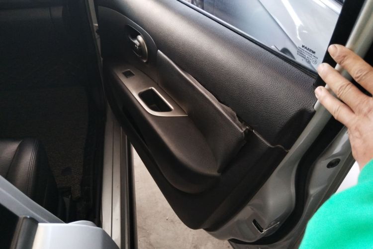 日产 骊威 2013款 劲锐 1.6XL CVT舒适版中控内饰7005