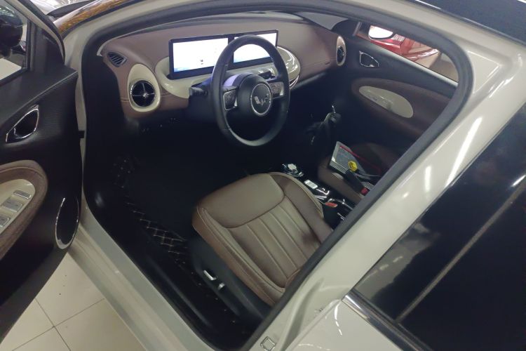 五菱汽车 五菱缤果 2023款 410km 灵犀尊享款中控内饰7003