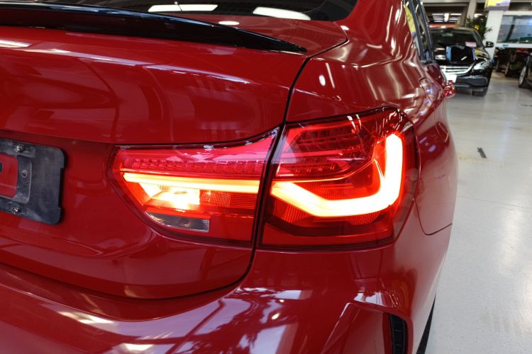 宝马1系 2019款 118i M运动套装车身外观9