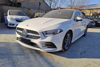 奔驰A级 2022款 A 180 L 运动轿车