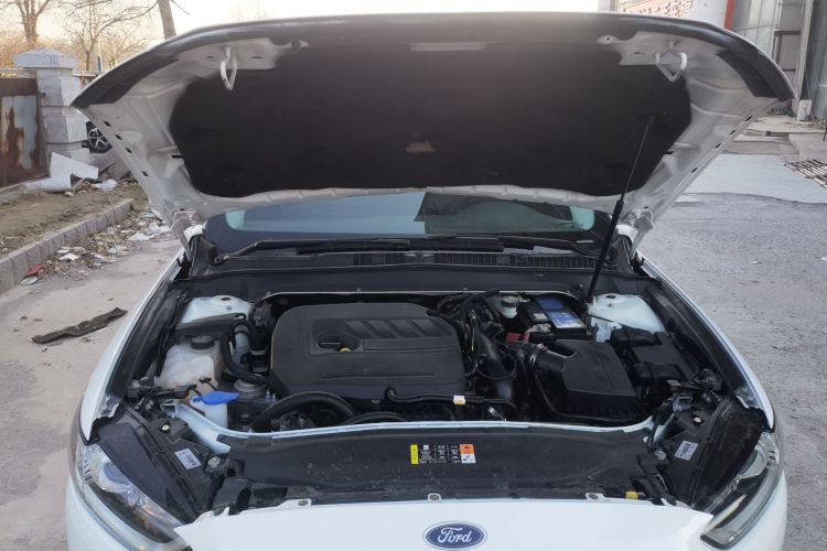 福特 蒙迪欧 2013款 1.5L GTDi180时尚型机舱底盘24