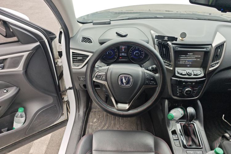 长安CS75 2016款 1.8T 自动尊贵型 国V中控内饰13