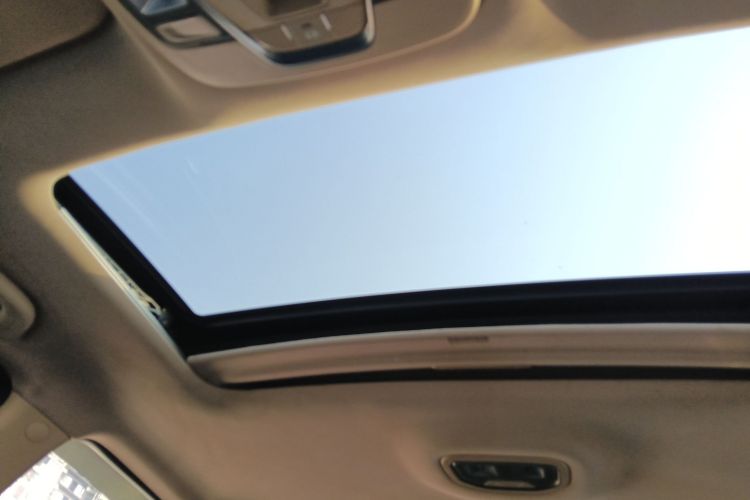 吉利汽车 帝豪 2018款 1.5L 手动向上互联版中控内饰22