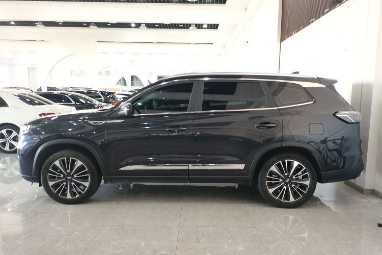 奇瑞 瑞虎8 PLUS 2022款 鲲鹏版 390TGDI DCT四驱豪享版车身外观4