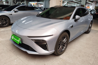 哪吒汽车 哪吒S猎装 2024款 增程300 标准版