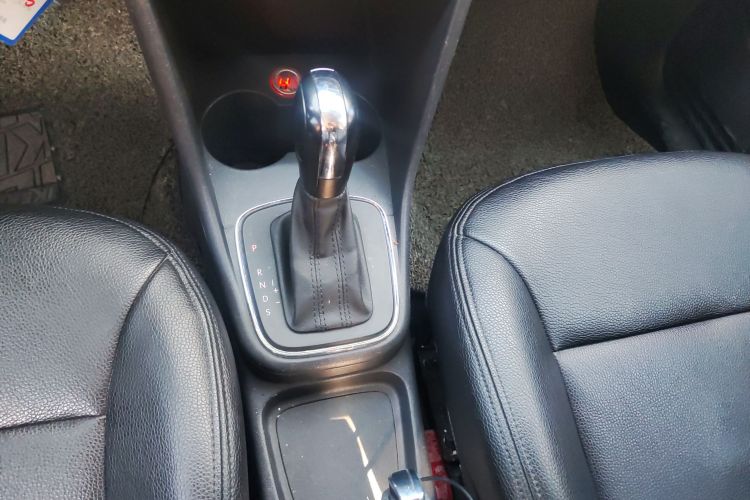 大众 Polo 2014款 1.6L 自动舒适版中控内饰18