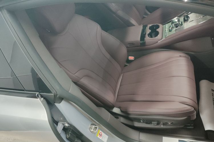 腾势Z9GT 2024款 1100四驱Max版局部细节41