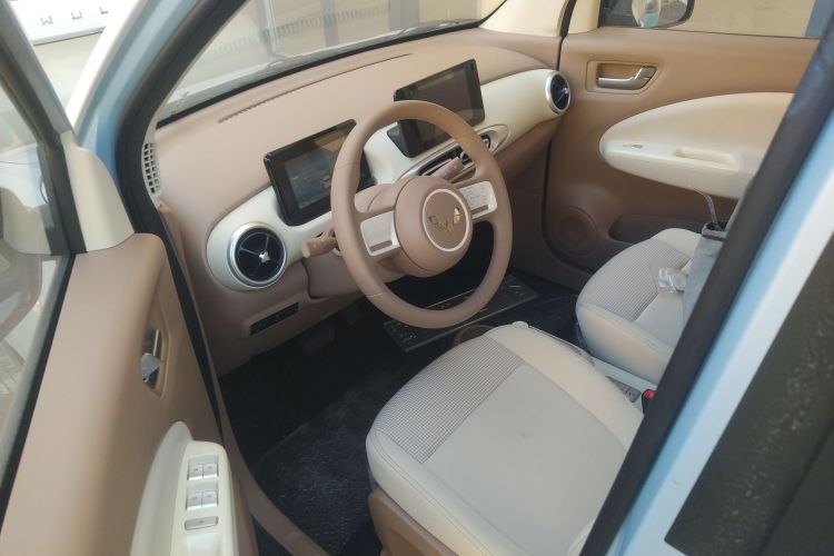 五菱汽车 宏光MINIEV 2025款 四门版 臻享+款中控内饰20