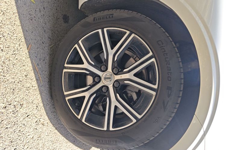 沃尔沃S60 2025款 B4 智逸豪华版车身外观10