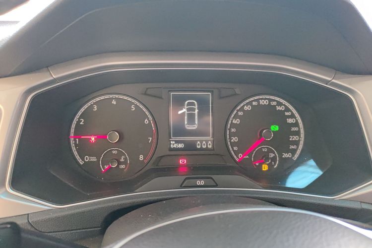 大众 T-ROC探歌 2018款 230TSI DSG两驱进取型 国V中控内饰14