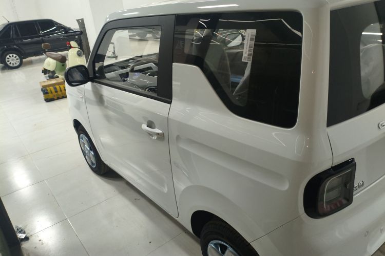 吉利银河 2024款 熊猫mini 200km 耐力熊车身外观6003