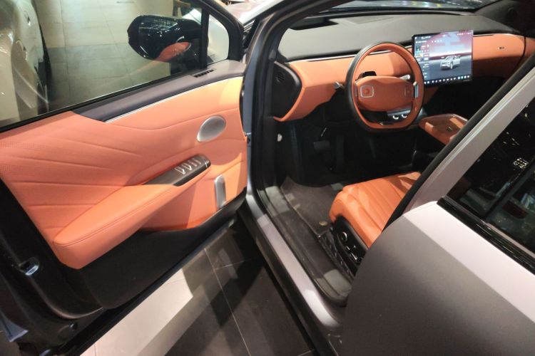 长安启源E07 2025款 纯电 四驱 90kWh Ultra高性能版中控内饰20