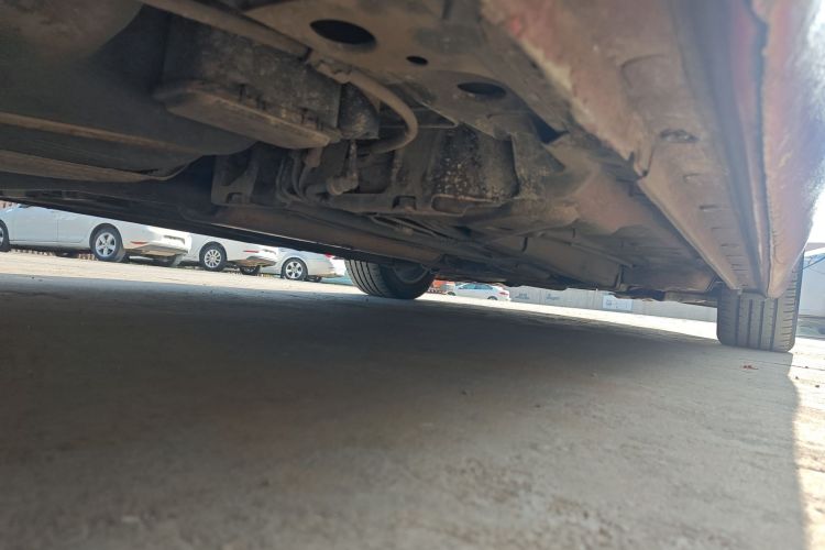 别克 君威 2014款 1.6T 时尚技术型局部细节9002