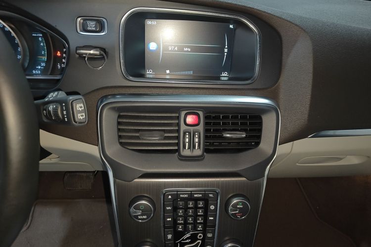 沃尔沃V40 2015款 1.6T 智逸版局部细节16