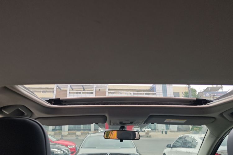 丰田 RAV4荣放 2015款 2.0L CVT两驱风尚版中控内饰22