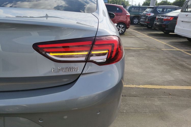 别克 君威 2024款 25T 超享版车身外观6006