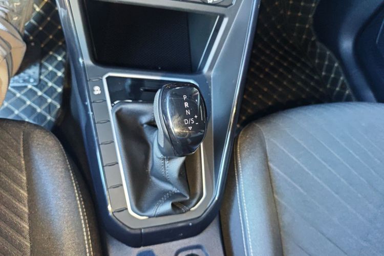 大众 朗逸 2023款 新锐 1.5L 自动新逸版中控内饰18