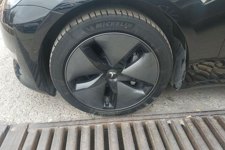 特斯拉 Model 3(进口) 2019款 长续航全轮驱动版车身外观6007