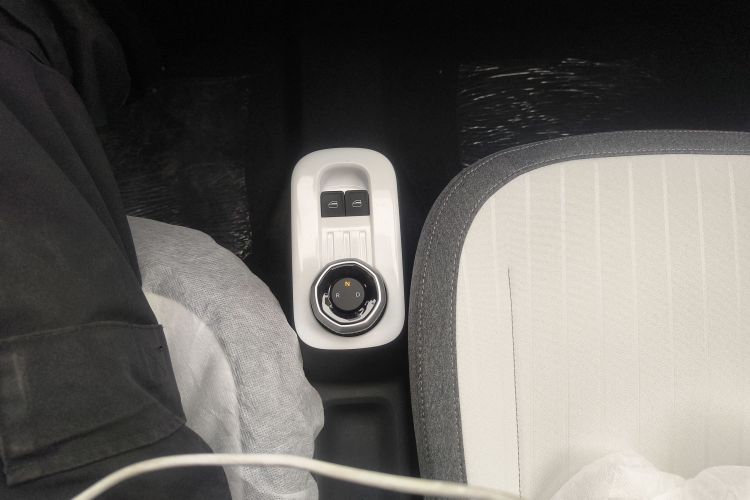 吉利银河 熊猫 2025款 210km 元气熊中控内饰18