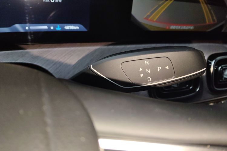 奇瑞 瑞虎9 2025款 2.0T 自动两驱尊享版 5座中控内饰18