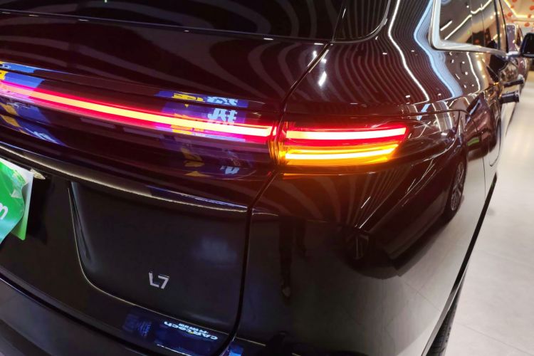 理想汽车 理想L7 2024款 Pro车身外观9