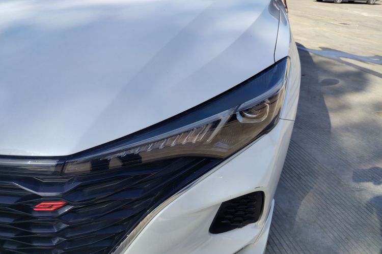 长安 逸动 2021款 PLUS 蓝鲸NE 1.4T GDI DCT尊贵型局部细节36