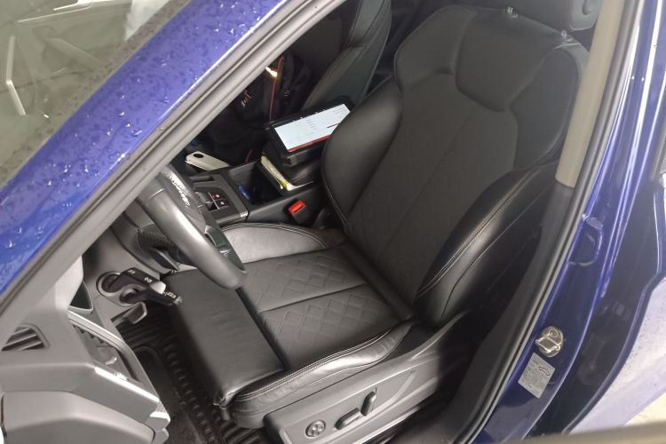 奥迪Q5L 2018款 45 TFSI 尊享运动型 国V局部细节19