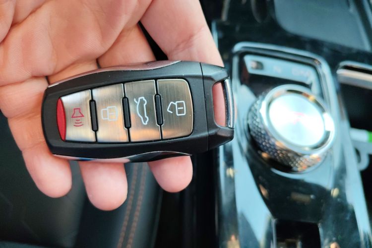 哈弗大狗 2021款 改款 1.5T DCT两驱马犬版中控内饰11