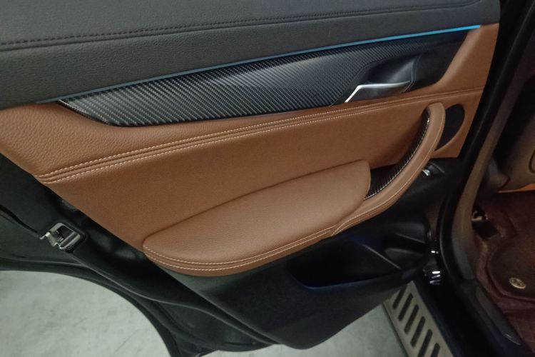 宝马X6 2017款 xDrive35i 领先型中控内饰7008