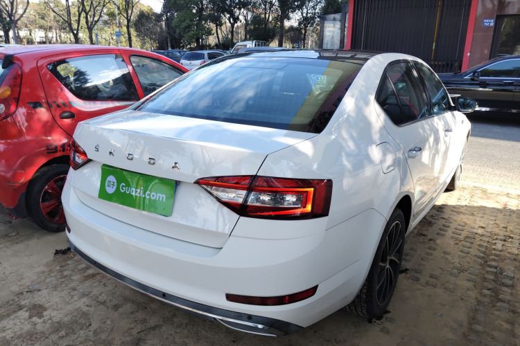 斯柯达 明锐 2019款 TSI280 DSG智行豪华版 国V车身外观6005