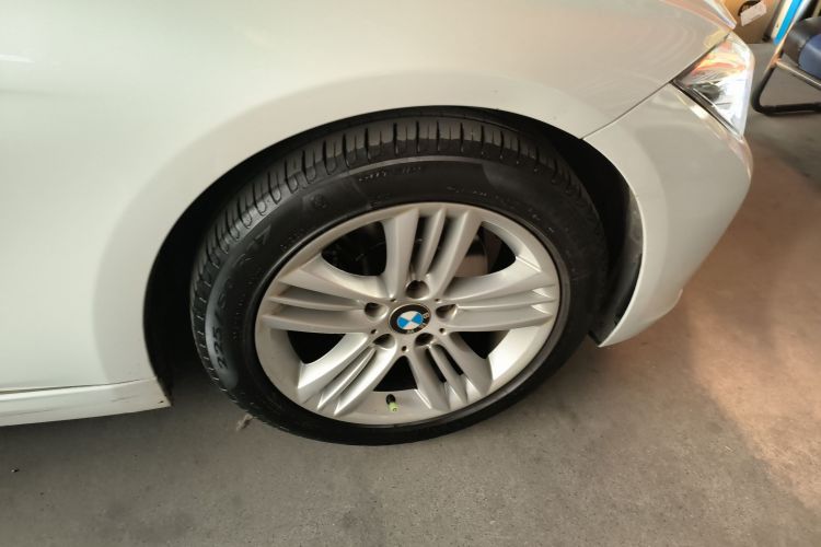 宝马3系 2017款 320Li 时尚型车身外观6008