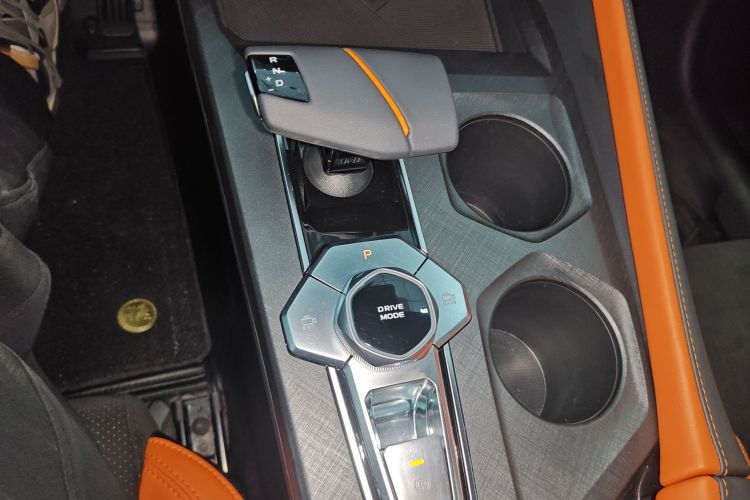 长安UNI-V 2023款 2.0T 领速版局部细节18