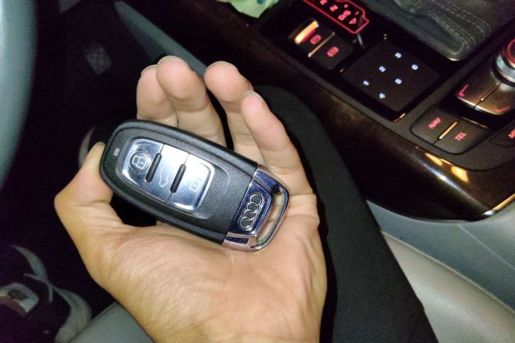 奥迪A6L 2014款 30 FSI 舒适型中控内饰7001