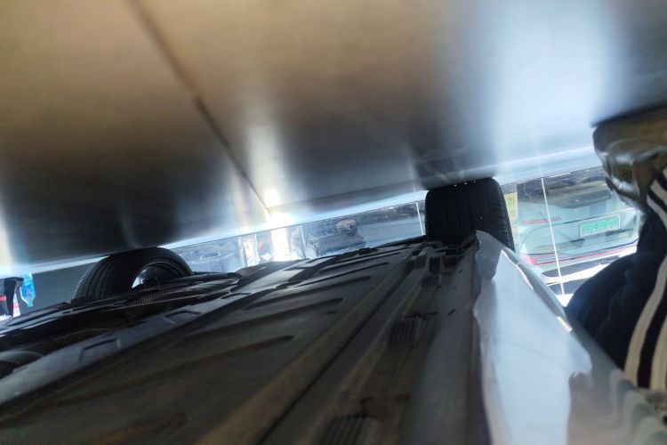 奔驰E级(进口) 2019款 E 300 轿跑车局部细节9001