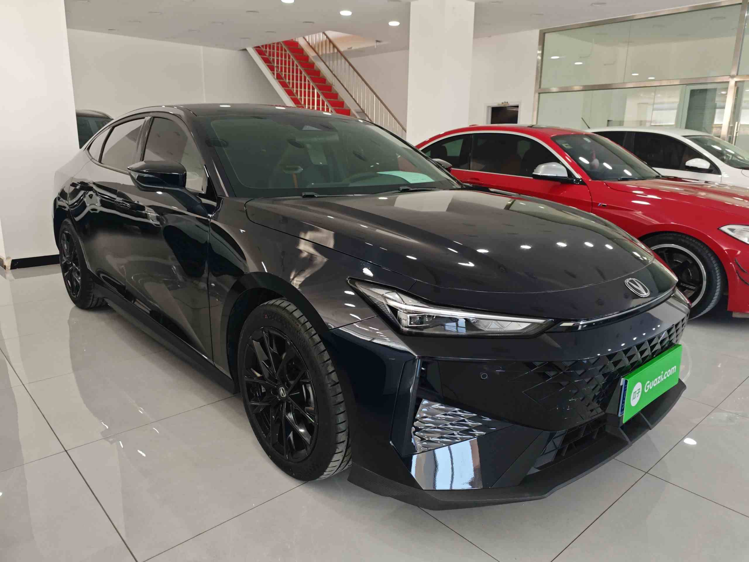 长安UNI-V 2024款 1.5T 尊贵型(3)