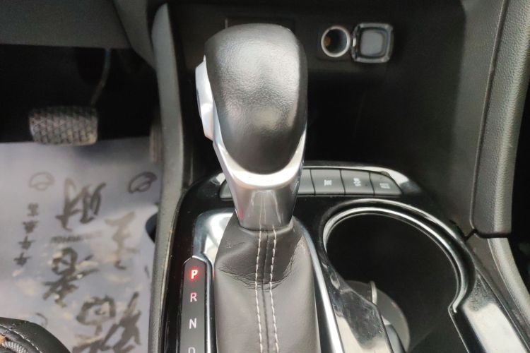 别克 昂科拉GX 2022款 332T CVT两驱豪华型中控内饰18